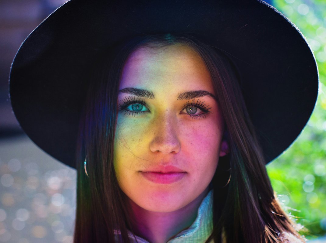 Isabel J.
